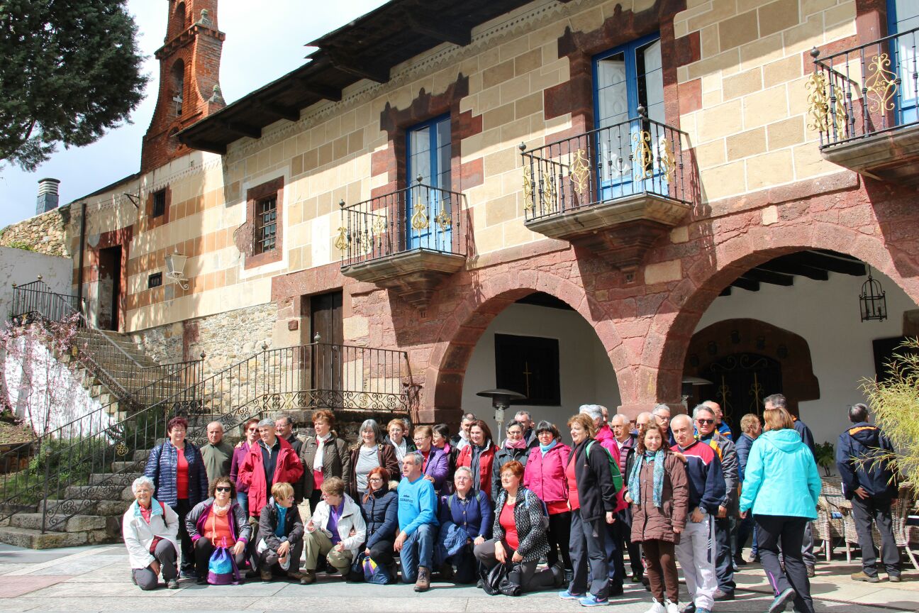 La Asociación del Camino de Invierno por Ribeira Sacra presenta en Valdeorras el Segundo Anuario: Vía Jacobitana. Camino de Invierno