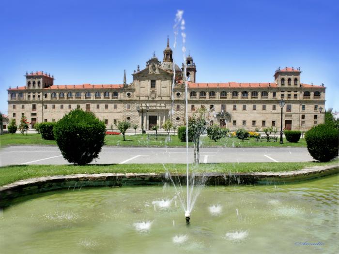 Los actos del IV Centenario de la consagración de la Iglesia del Colegio del Cardenal resaltan el valor artístico y cultural de esta obra monumental propuesta para ser declarada BIC 